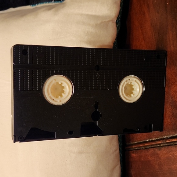 VHS TAPE - Christmas - Picture 4 of 7